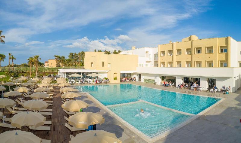Mangia'S Himera Resort Campofelice Di Roccella Esterno foto